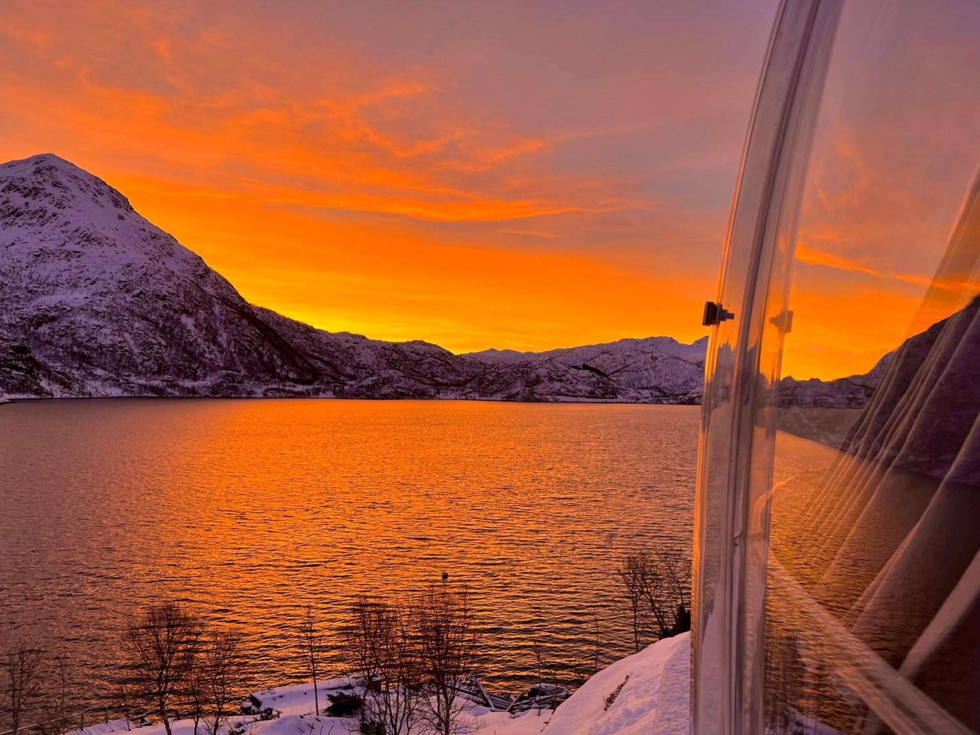 Lofoten Glampingdome Myrland Bagian luar foto